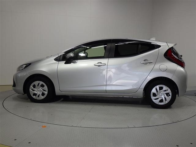 アクア Ｘ　メモリーナビ　バックカメラ　衝突被害軽減システム　ＥＴＣ　ＬＥＤヘッドランプ　盗難防止装置　スマートキー　オートクルーズコントロール　フル装備　エアバッグ　横滑り防止機能　ハイブリッド（2枚目）