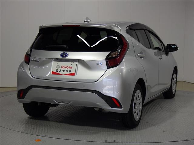 アクア Ｘ　メモリーナビ　バックカメラ　衝突被害軽減システム　ＥＴＣ　ＬＥＤヘッドランプ　盗難防止装置　スマートキー　オートクルーズコントロール　フル装備　エアバッグ　横滑り防止機能　ハイブリッド（3枚目）