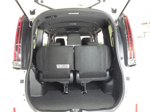 ノア Ｇ　フルセグ　メモリーナビ　ＤＶＤ再生　後席モニター　バックカメラ　衝突被害軽減システム　ＥＴＣ　両側電動スライド　ＬＥＤヘッドランプ　ウオークスルー　乗車定員７人　３列シート　ワンオーナー　盗難防止装置（29枚目）