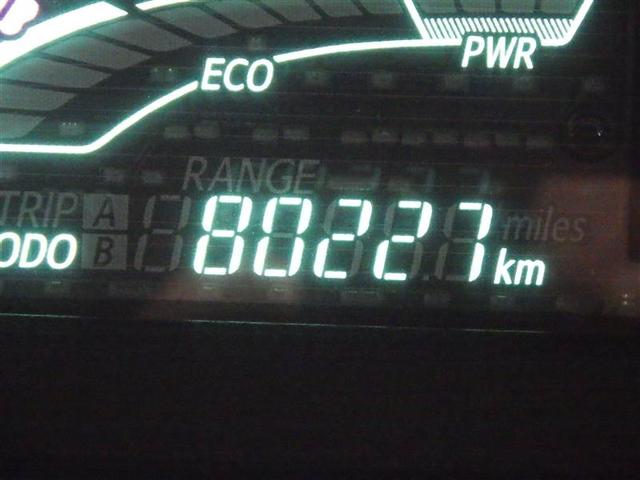 アクア Ｓ　フルセグ　メモリーナビ　ＤＶＤ再生　バックカメラ　ＥＴＣ　盗難防止装置　ＣＤ　スマートキー　フル装備　エアバッグ　横滑り防止機能　ハイブリッド（7枚目）