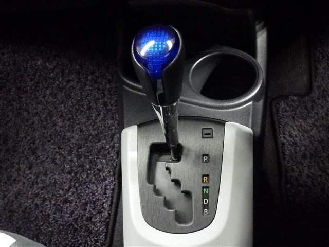 アクア Ｓ　フルセグ　メモリーナビ　ＤＶＤ再生　バックカメラ　ＥＴＣ　盗難防止装置　ＣＤ　スマートキー　フル装備　エアバッグ　横滑り防止機能　ハイブリッド（13枚目）