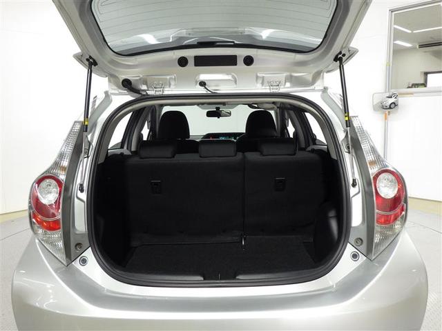 アクア Ｓ　フルセグ　メモリーナビ　ＤＶＤ再生　バックカメラ　ＥＴＣ　盗難防止装置　ＣＤ　スマートキー　フル装備　エアバッグ　横滑り防止機能　ハイブリッド（24枚目）