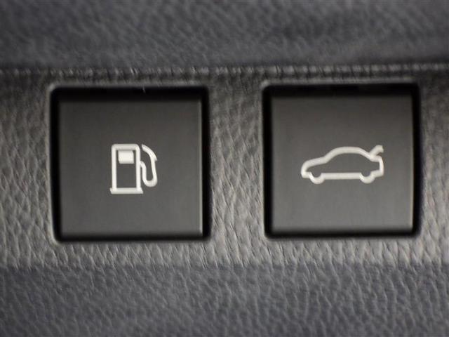 クラウンクロスオーバー RSアドバンスド サンルーフ 4WD フルセグ メモリーナビ ミュージックプレイヤー接続可 バックカメラ 衝突被害軽減システム ETC ドラレコ LEDヘッドランプ ワンオーナー フルエアロ 盗難防止装置 電動シート(20枚目)