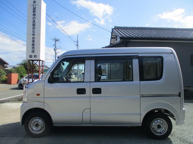ＮＶ１００クリッパーバン ＤＸ　外装傷リペイント済　シート破れ無し　異臭無し　修復歴無し（7枚目）