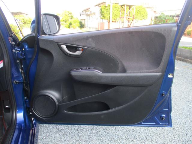 フィット ＲＳ　ハイウェイエディション　ＲＳ特別仕様車　ハイウェイエディション　５速ミッション　ガラスコーティング　異臭無し（46枚目）