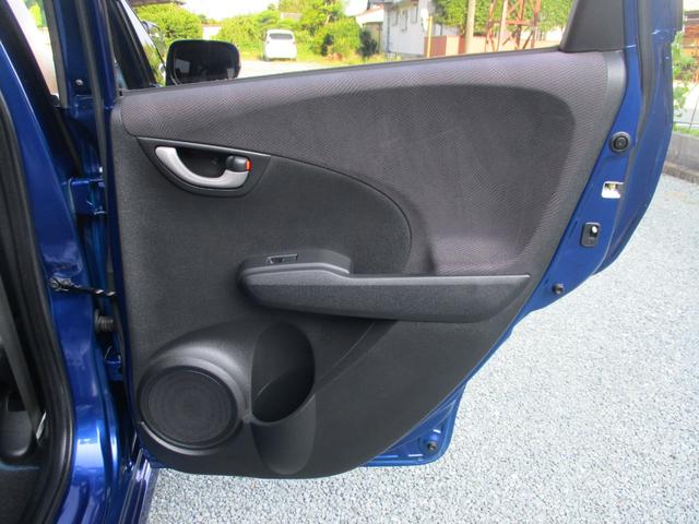 フィット ＲＳ　ハイウェイエディション　ＲＳ特別仕様車　ハイウェイエディション　５速ミッション　ガラスコーティング　異臭無し（50枚目）