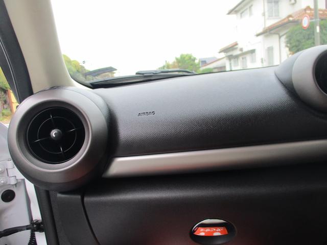 ＭＩＮＩ ワン　クロスオーバー　ミニのＳＵＶグレード　異臭無し　九州使用車下回り錆びなく安心　ガラスコーティング処理済　ステアリングカバーはシートカバーと同色です。（25枚目）