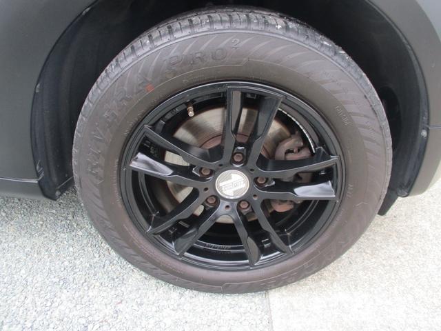 ＭＩＮＩ ワン　クロスオーバー　ミニのＳＵＶグレード　異臭無し　九州使用車下回り錆びなく安心　ガラスコーティング処理済　ステアリングカバーはシートカバーと同色です。（58枚目）