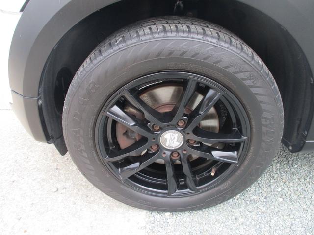 ＭＩＮＩ ワン　クロスオーバー　ミニのＳＵＶグレード　異臭無し　九州使用車下回り錆びなく安心　ガラスコーティング処理済　ステアリングカバーはシートカバーと同色です。（59枚目）