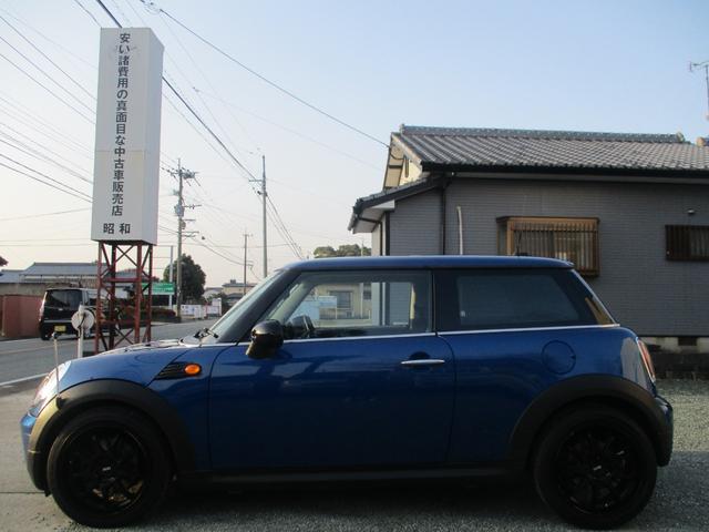 MINI ワン 自動車税 安い1400cc ボディ全磨き後 ガラスコーティング施工済 ルームクリーニング済 異臭無し エンジンオイル エレメント ブレーキフルード全交換渡し(7枚目)