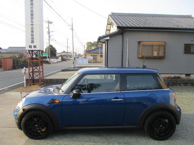 MINI ワン 自動車税 安い1400cc ボディ全磨き後 ガラスコーティング施工済 ルームクリーニング済 異臭無し エンジンオイル エレメント ブレーキフルード全交換渡し(8枚目)