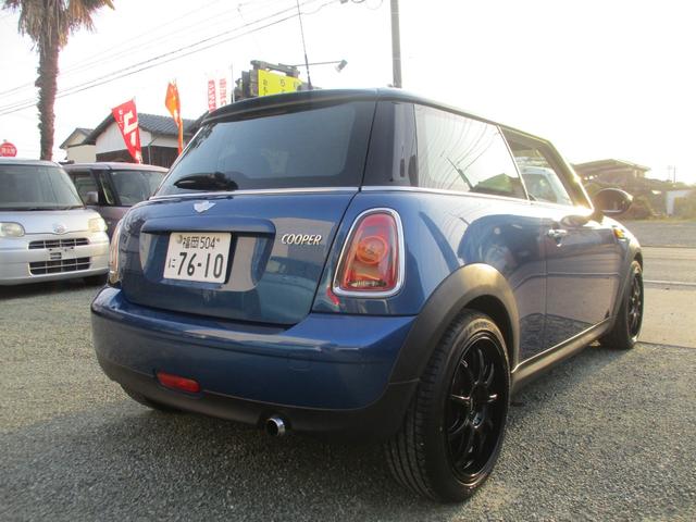 MINI ワン 自動車税 安い1400cc ボディ全磨き後 ガラスコーティング施工済 ルームクリーニング済 異臭無し エンジンオイル エレメント ブレーキフルード全交換渡し(13枚目)