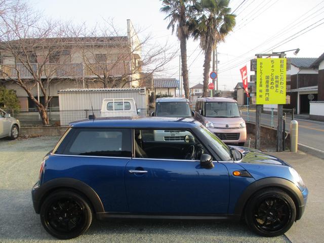 MINI ワン 自動車税 安い1400cc ボディ全磨き後 ガラスコーティング施工済 ルームクリーニング済 異臭無し エンジンオイル エレメント ブレーキフルード全交換渡し(16枚目)