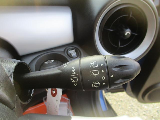 MINI ワン 自動車税 安い1400cc ボディ全磨き後 ガラスコーティング施工済 ルームクリーニング済 異臭無し エンジンオイル エレメント ブレーキフルード全交換渡し(36枚目)