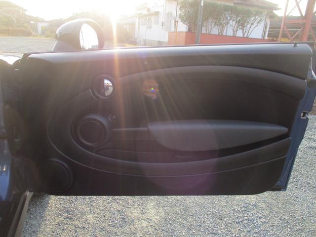 MINI ワン 自動車税 安い1400cc ボディ全磨き後 ガラスコーティング施工済 ルームクリーニング済 異臭無し エンジンオイル エレメント ブレーキフルード全交換渡し(44枚目)