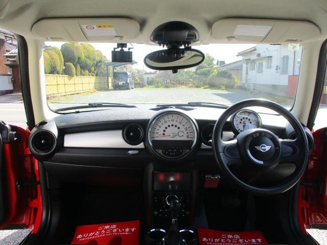 �t���m�[�}���̎Ԃ��@���ЂŃJ�X�^�����Ĕ̔����Ă���܂��B�@�����@�R�O�N�O�̎ԂłR�O�N�Ԏԍ��𗎂Ƃ��ď���Ă���@�x�[�X�̎Ԃ̃t���[���́@�{���{���ł��傤�B������t���m�[�}���̎Ԃ����d����܂���B