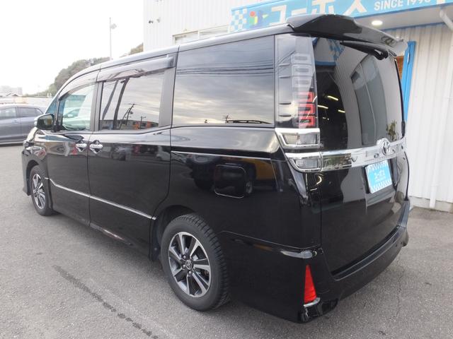 ヴォクシー ＺＳ　煌ＩＩ（9枚目）