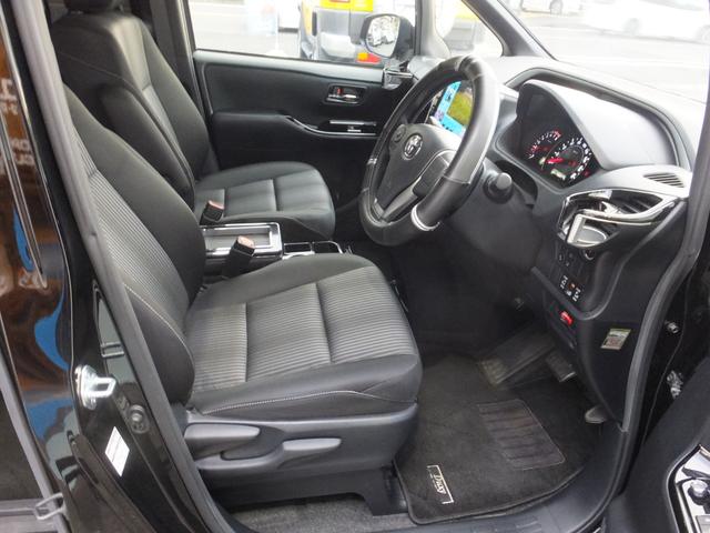 ヴォクシー ＺＳ　煌ＩＩ（16枚目）