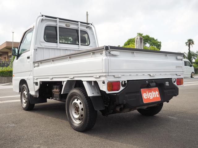 サンバートラック ＴＢ　４ＷＤ　エクストラロー　５速　エアコン　パワステ　４ＷＤ　エクストラロー　５速　三方開　運転席エアバッグ　ビニールシート　エアコン　パワステ　ドアバイザー　作業灯　リアエンジン（25枚目）