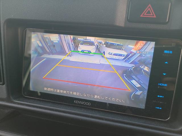 ピクシスバン クルーズ　ＳＡＩＩＩ　ナビ　バックカメラ　衝突軽減ブレーキ　地デジ　電動格納ミラー　ＥＴＣ　レベライザー　斜線制御　パワーウィンドウ　アイドリングストップ　エアコン　パワーステアリング　オートマチックハイビーム（9枚目）