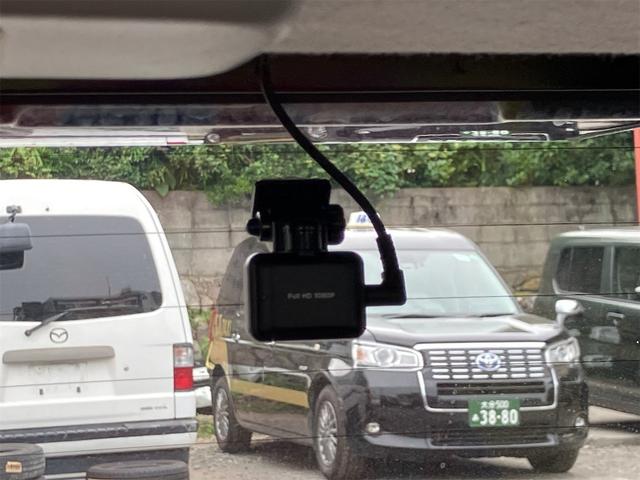アクア Ｇ　前後ドライブレコーダー　ナビ地デジＴＶ　Ｂｌｕｅｔｏｏｔｈ　スマートキー　ＥＴＣ　プッシュスターター　オートライト　ＬＥＤヘッドライト　衝突軽減ブレーキ　オートマチックハイビーム　レーンアシスト（6枚目）