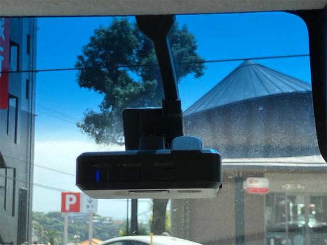 タント カスタムＸ　トップエディションＶＳ　ＳＡＩＩＩ　両側電動スライドドア　純正ナビ地デジＴＶ　全方位カメラ　Ｂｌｕｅｔｏｏｔｈ　スマートキー　ドライブレコーダー　オートライト　ＬＥＤヘッドライト　衝突軽減ブレーキ　オートマチックハイビーム　横滑防止装置（6枚目）