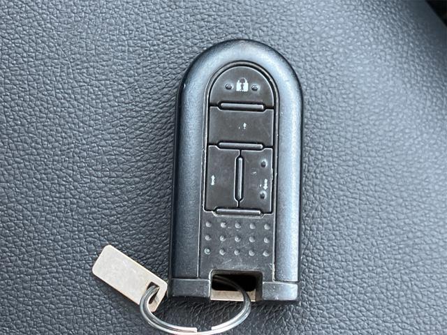 タント カスタムＸ　トップエディションＶＳ　ＳＡＩＩＩ　両側電動スライドドア　純正ナビ地デジＴＶ　全方位カメラ　Ｂｌｕｅｔｏｏｔｈ　スマートキー　ドライブレコーダー　オートライト　ＬＥＤヘッドライト　衝突軽減ブレーキ　オートマチックハイビーム　横滑防止装置（13枚目）