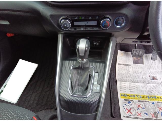 ライズ Ｚ　ＬＥＤヘッドライト　純正アルミホイール　ナビ地デジＴＶ　バックカメラ　Ｂｌｕｅｔｏｏｔｈ　スマートキー　プッシュスターター　シートヒーター　衝突軽減ブレーキ　レーンアシスト　オートマチックハイビーム（11枚目）