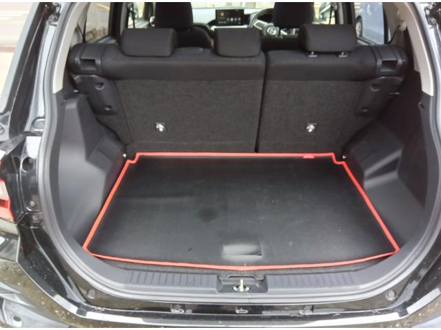 ライズ Ｚ　ＬＥＤヘッドライト　純正アルミホイール　ナビ地デジＴＶ　バックカメラ　Ｂｌｕｅｔｏｏｔｈ　スマートキー　プッシュスターター　シートヒーター　衝突軽減ブレーキ　レーンアシスト　オートマチックハイビーム（19枚目）