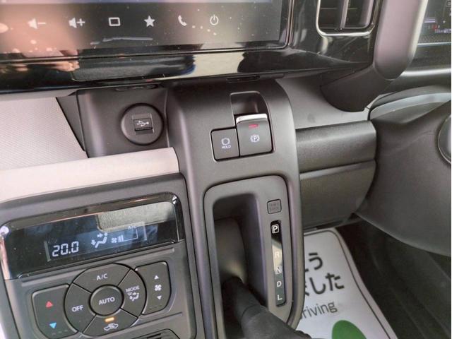 スペーシア ハイブリッドＸ　届出済未使用車　両側電動スライドドア　セーフティプラスパッケージ　全方位モニター付メモリーナビゲーション地デジＴＶ　スズキコネクト対応通信機装着車　デュアルセンサーブレーキサポートＩＩ（6枚目）