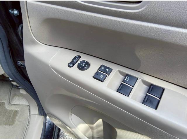 Ｎ－ＢＯＸ Ｇ・Ｌパッケージ　車検２年付　片側電動スライドドア　ケンウッド新品ナビ地デジＴＶ　バックカメラ　スマートキー　プッシュスターター　オートエアコン　電動格納ドアミラー　ベンチシート　アイドリングストップ（8枚目）