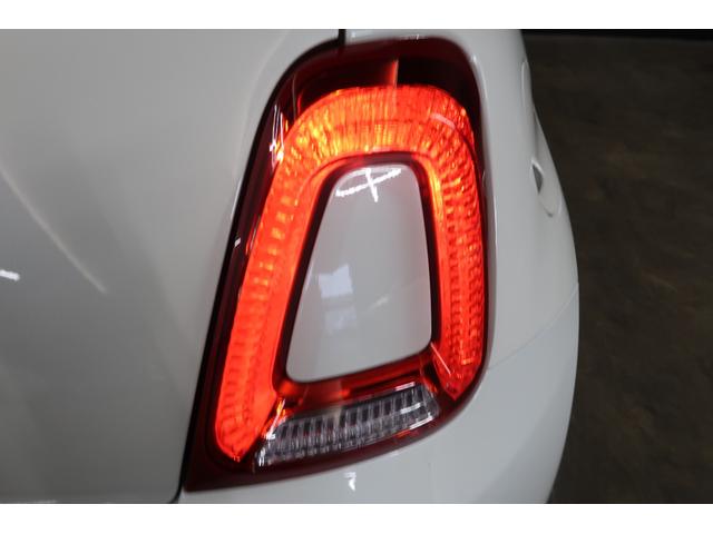 ５００Ｃ ツインエア　ラウンジ　赤幌電動キャンバストップ　Ａｐｐｌｅｃａｒｐａｙ対応ディスプレイ　バックソナー　ドライブレコーダー　フロント＆リアフォグランプ　ＵＳＢ接続ポート＆Ｂｌｕｅｔｏｏｔｈ接続対応　ＨＩＤヘッドライト　禁煙車（43枚目）