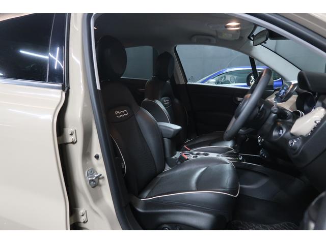 ５００Ｘ クロス　ａｐｐｌｅｃａｒｐａｙ対応ディスプレイオーディオ　バックカメラ　クリアランスソナー　ドライブレコーダー　ブラインドスポットモニター　パドルシフト　クルーズコントロール　シートヒーター　パワーシート（12枚目）
