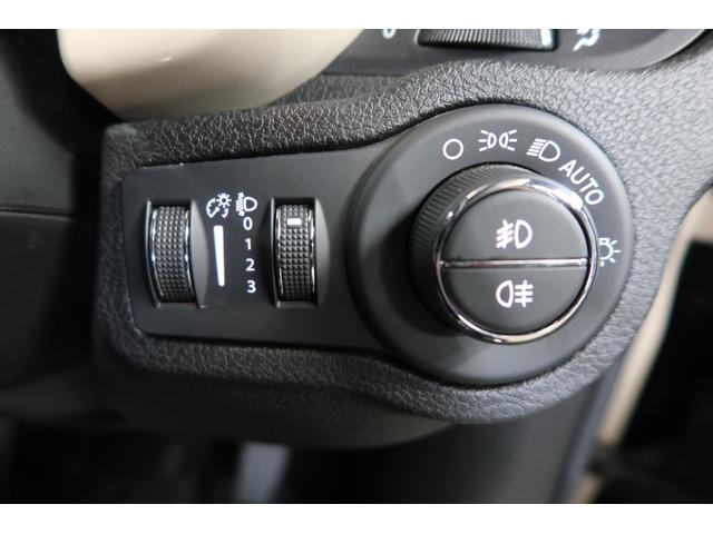 ５００Ｘ クロス　ａｐｐｌｅｃａｒｐａｙ対応ディスプレイオーディオ　バックカメラ　クリアランスソナー　ドライブレコーダー　ブラインドスポットモニター　パドルシフト　クルーズコントロール　シートヒーター　パワーシート（71枚目）