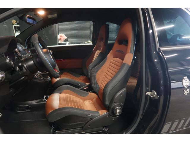 アバルト５９５ コンペティツィオーネ　７０周年記念車　左Ｈ　Ａｐｐｌｅｃａｒｐｌａｙ対応ディスプレイ　前後ドライブレコーダー　バックソナー　レコードモンツァマフラー　フロント＆リアフォグランプ　Ｂｌｕｅｔｏｏｔｈ接続対応＆ＵＳＢ接続ポート（12枚目）