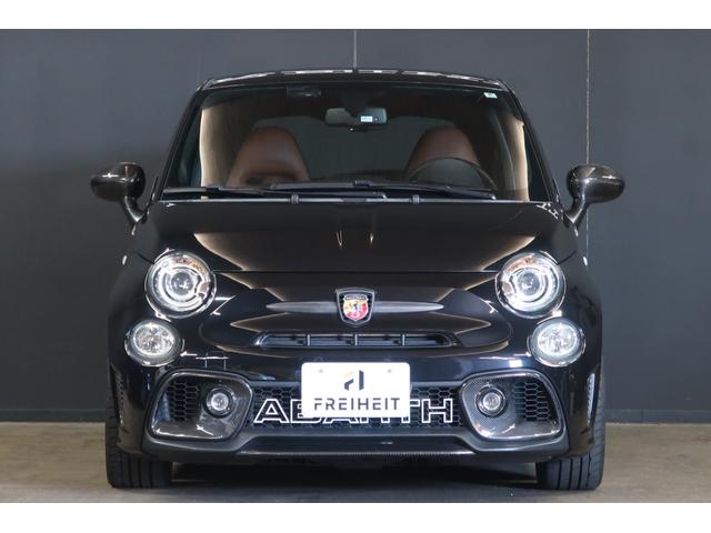 アバルト５９５ コンペティツィオーネ　７０周年記念車　左Ｈ　Ａｐｐｌｅｃａｒｐｌａｙ対応ディスプレイ　前後ドライブレコーダー　バックソナー　レコードモンツァマフラー　フロント＆リアフォグランプ　Ｂｌｕｅｔｏｏｔｈ接続対応＆ＵＳＢ接続ポート（17枚目）