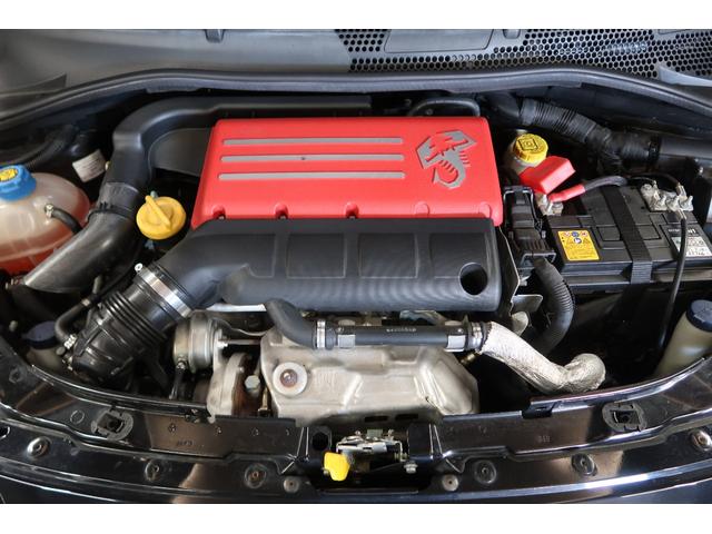 アバルト５９５ コンペティツィオーネ　７０周年記念車　左Ｈ　Ａｐｐｌｅｃａｒｐｌａｙ対応ディスプレイ　前後ドライブレコーダー　バックソナー　レコードモンツァマフラー　フロント＆リアフォグランプ　Ｂｌｕｅｔｏｏｔｈ接続対応＆ＵＳＢ接続ポート（32枚目）