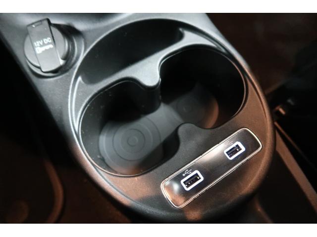 アバルト５９５ コンペティツィオーネ　７０周年記念車　左Ｈ　Ａｐｐｌｅｃａｒｐｌａｙ対応ディスプレイ　前後ドライブレコーダー　バックソナー　レコードモンツァマフラー　フロント＆リアフォグランプ　Ｂｌｕｅｔｏｏｔｈ接続対応＆ＵＳＢ接続ポート（76枚目）