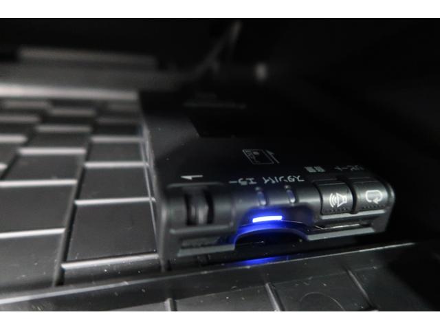 アバルト595 コンペティツィオーネ 当店買取車 純正CDオーディオ バックソナー ETC パドルシフト ブースターメーター 純正17インチアルミホイール フロント&リアフォグランプ Bluetooth接続対応 SPORTSモード 禁煙車(5枚目)