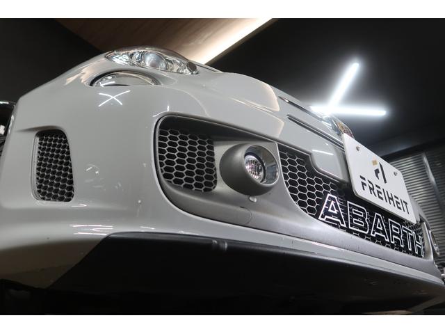 アバルト595 コンペティツィオーネ 当店買取車 純正CDオーディオ バックソナー ETC パドルシフト ブースターメーター 純正17インチアルミホイール フロント&リアフォグランプ Bluetooth接続対応 SPORTSモード 禁煙車(40枚目)