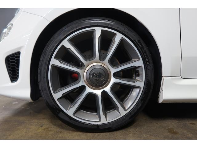 アバルト595 ツーリズモ 純正ディスプレイオーディオ 前後ドライブレコーダー ETC パドルシフト フロント&リアフォグランプ Bluetooth接続対応&USB接続ポート 純正17インチアルミホイール 取説&保証書 1年保証(29枚目)