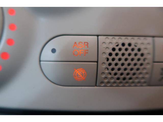 ���w�A�C�h�����O�X�g�b�v�x�@�N���}����Ԃ���Ǝ����I�ɃG���W�����~���A���ʂȔR�������r�o�K�X��}���܂��B�f�����G���W�����Ďn��������ȂǁA�h���C�o�[�̊��o�ƃY���̂Ȃ����R�Ȑ����ڎw���Ă��܂��B