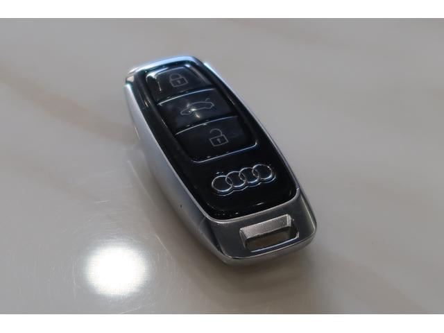 Ａ７スポーツバック ５５ＴＦＳＩクワトロ　１ｓｔエディション　当店買取車　純正ディスプレイオーディオ　全周囲カメラ　メモリー付パワーシート　シートヒーター　純正２０インチアルミホイール　ドライブレコーダ　ＥＴＣ　クリアランスソナー　パドルシフト　パワーバックドア（9枚目）