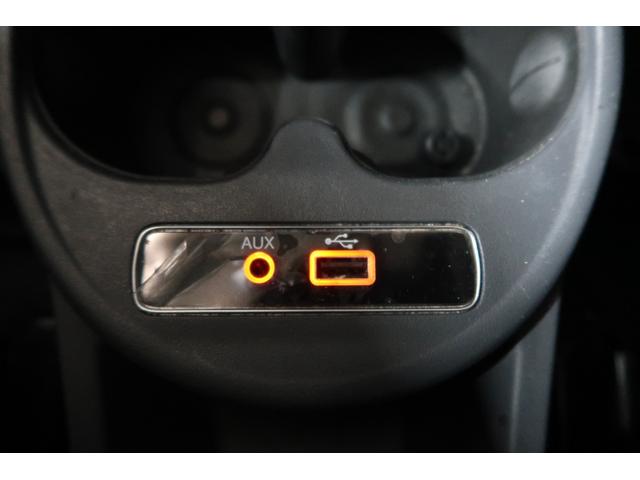 ５００ 　純正ディスプレイオーディオ　Ｂｌｕｅｔｏｏｔｈ接続対応＆ＵＳＢ接続ポート　アイドリングストップ　ＬＥＤヘッドライト　ＣＩＴＹモード　電動ミラー　リアフォグ　ＥＣＯモード　取説＆保証書　１年保証　禁煙車（5枚目）