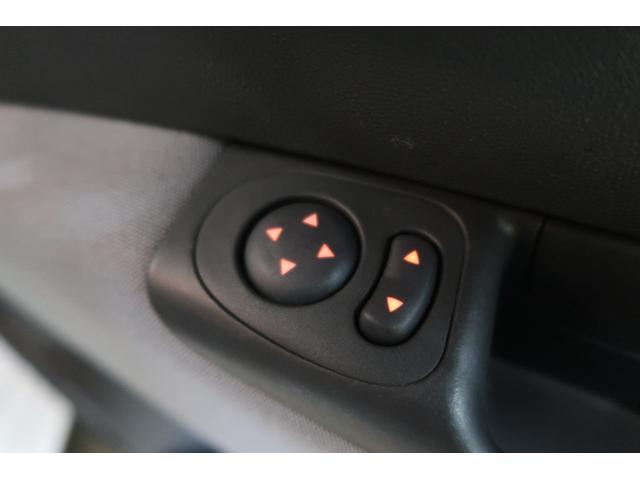 ５００ 　純正ディスプレイオーディオ　Ｂｌｕｅｔｏｏｔｈ接続対応＆ＵＳＢ接続ポート　アイドリングストップ　ＬＥＤヘッドライト　ＣＩＴＹモード　電動ミラー　リアフォグ　ＥＣＯモード　取説＆保証書　１年保証　禁煙車（7枚目）