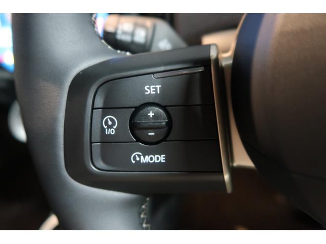 ＭＩＮＩ 　純正ディスプレイオーディオ　バックカメラ　シートヒーター　クルーズコントロール　Ｂｌｕｅｔｏｏｔｈ接続対応　バックソナー　純正１６インチＡＷ　ワイヤレス充電　ハーフレザーシート　ＬＥＤヘッドライト（8枚目）