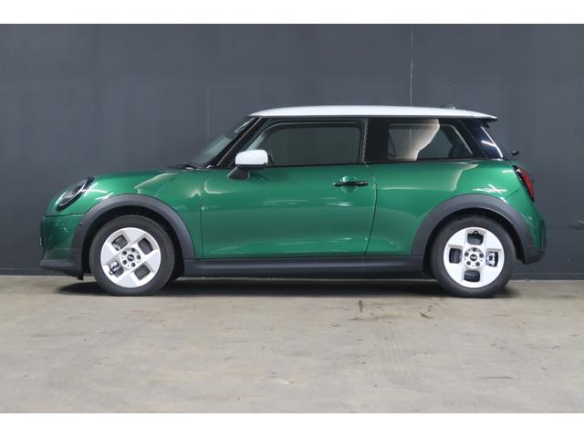 ＭＩＮＩ 　純正ディスプレイオーディオ　バックカメラ　シートヒーター　クルーズコントロール　Ｂｌｕｅｔｏｏｔｈ接続対応　バックソナー　純正１６インチＡＷ　ワイヤレス充電　ハーフレザーシート　ＬＥＤヘッドライト（20枚目）