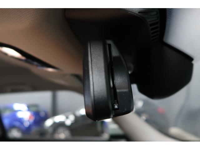 ＭＩＮＩ 　純正ディスプレイオーディオ　バックカメラ　シートヒーター　クルーズコントロール　Ｂｌｕｅｔｏｏｔｈ接続対応　バックソナー　純正１６インチＡＷ　ワイヤレス充電　ハーフレザーシート　ＬＥＤヘッドライト（69枚目）