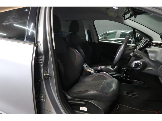 ２００８ ＧＴライン　純正ディスプレイオーディオ　バックカメラ　Ｂｌｕｅｔｏｏｔｈ接続対応＆ＵＳＢ接続ポート　フロント＆リアフォグランプ　ドラレコ　ＥＴＣ　純正１７インチアルミホイール　クルーズコントロール　取説＆保証書（12枚目）