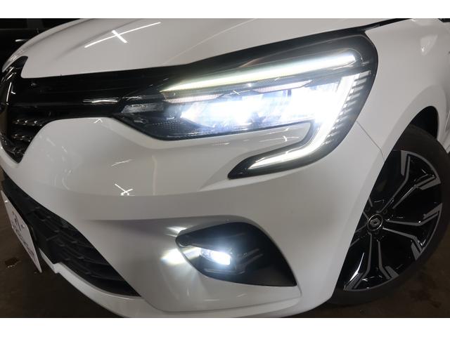 ルーテシア インテンス　純正ディスプレイ　バックカメラ　ＥＴＣ　クルーズコントロール　アイドリングストップ　ステアリングヒーター　　Ｂｌｕｅｔｏｏｔｈ接続対応＆ＵＳＢ接続ポート　クリアランスソナー　ブラインドスポットモニター（10枚目）